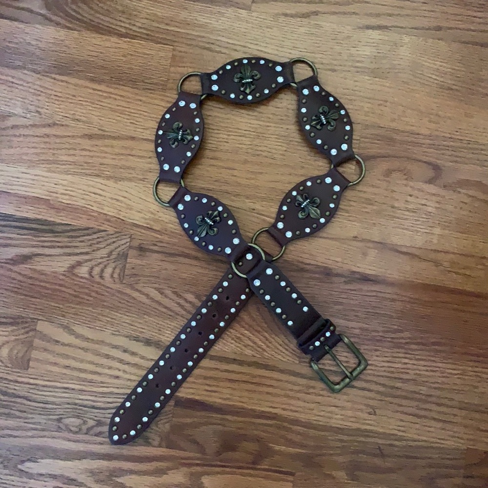 Like new- genuine leather rhinestone studded belt!